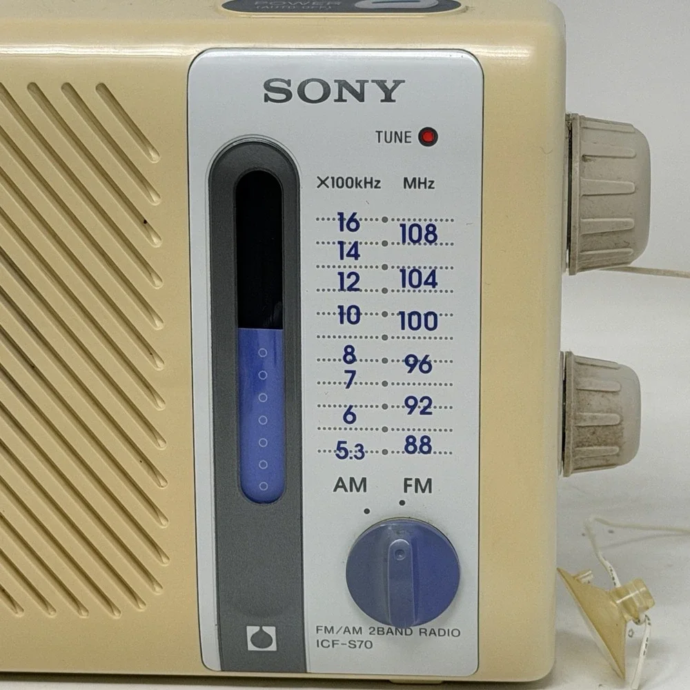 Vintage SONY SHOWER MATE AM/FM Radio Water-Resistant Portable‎ ICF-S70